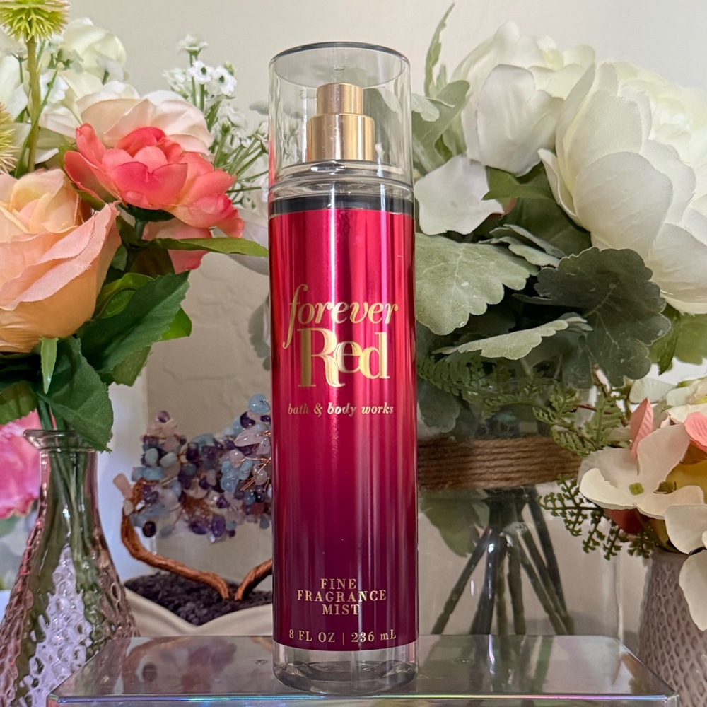 🆕🌺 BATH & BODY WORKS “FOREVER RED” FINE FRAGRANCE MIST. FULL SIZE. BRAND NEW.